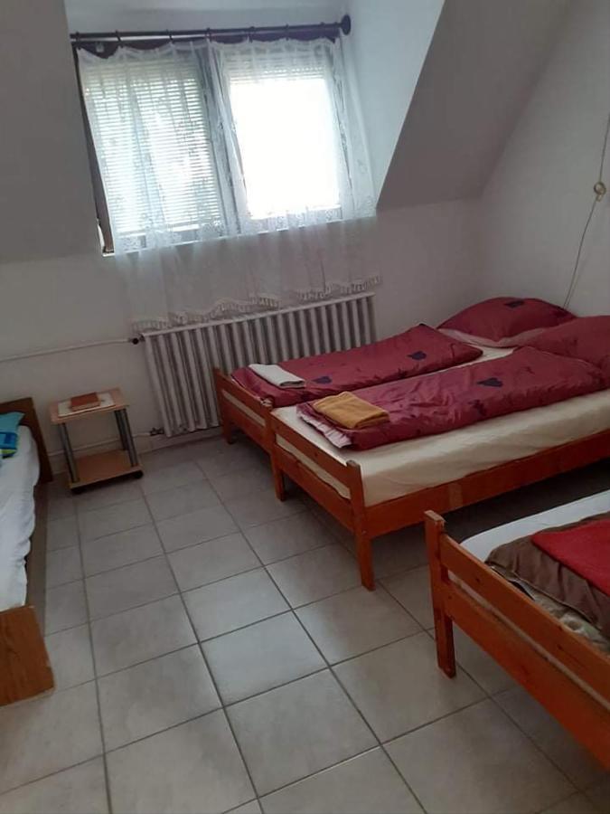 Gasthaus Pihenes A Malomtonal Privat Berlemeny Tapolca Exterior foto